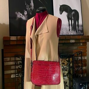 Patricia Nash croc embossed crossbody bag